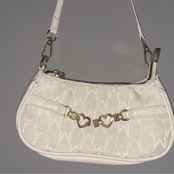 White heart handbag - Picture 4 of 4